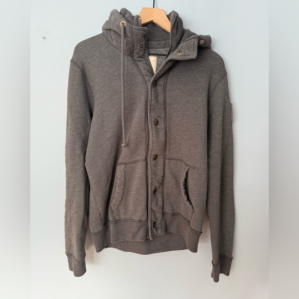 Hollister men’s gray sweatshirt